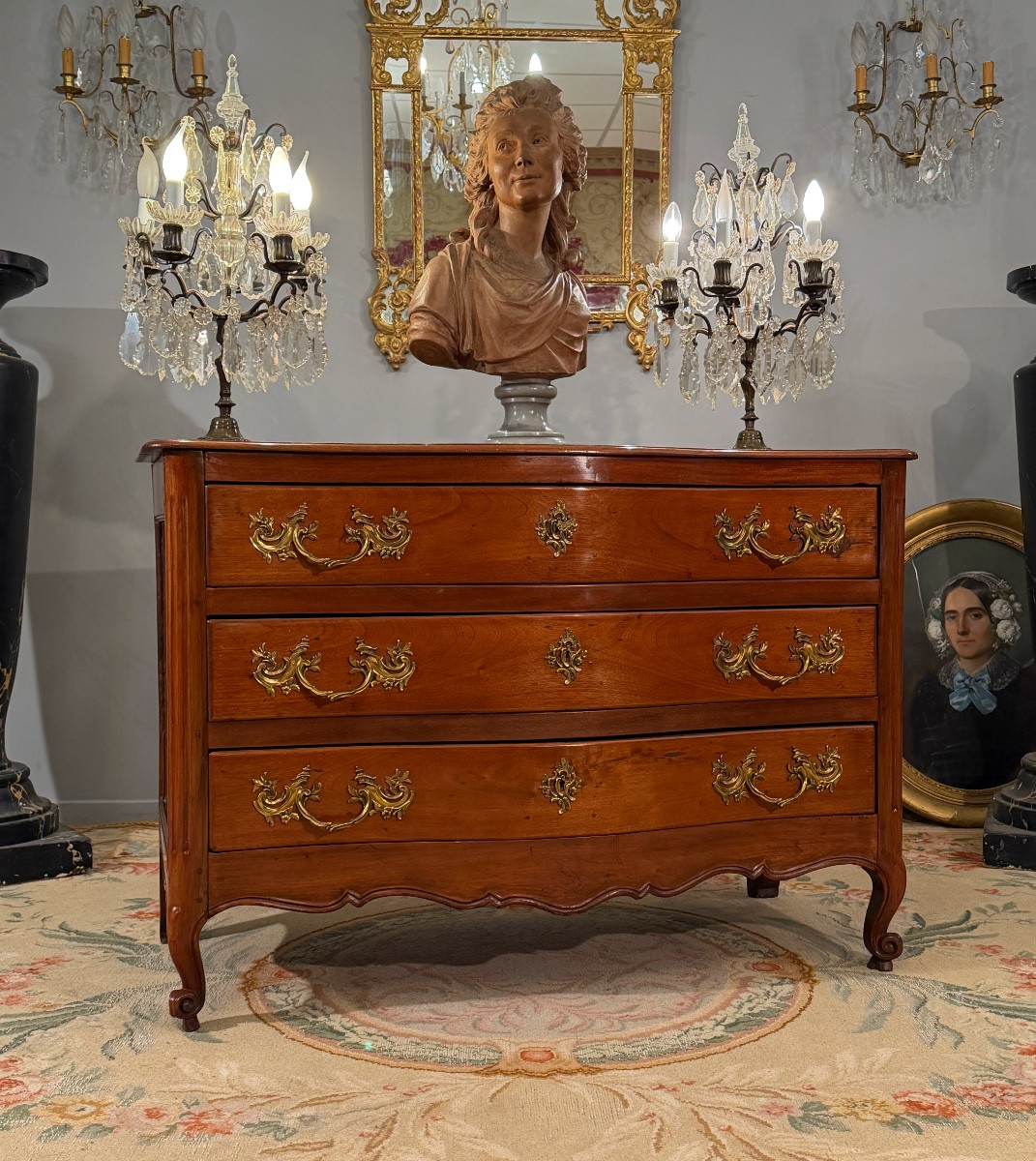 Louis XV Period Bombé Commode, 18th Century, Circa 1750-photo-3