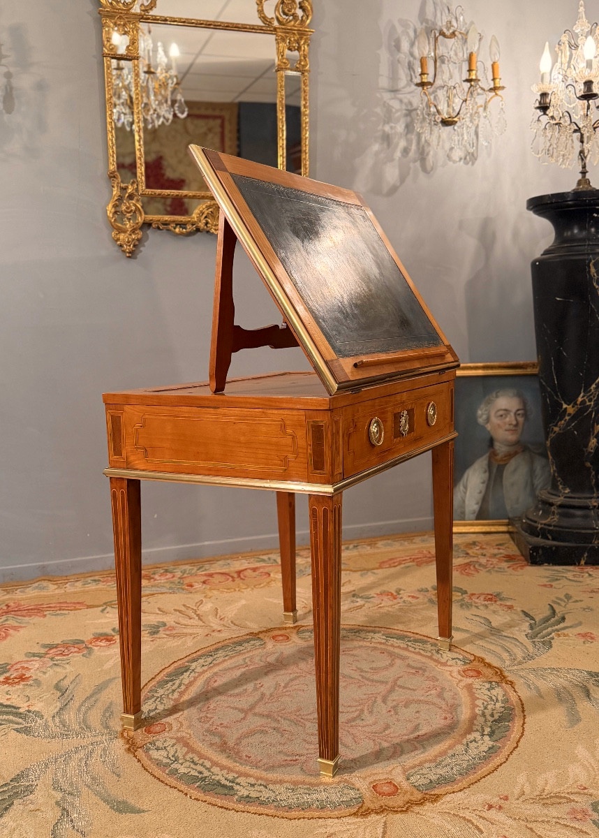 Table à Ecrire à Plateau Inclinable d'Epoque Louis XVI, Vers 1780-photo-7