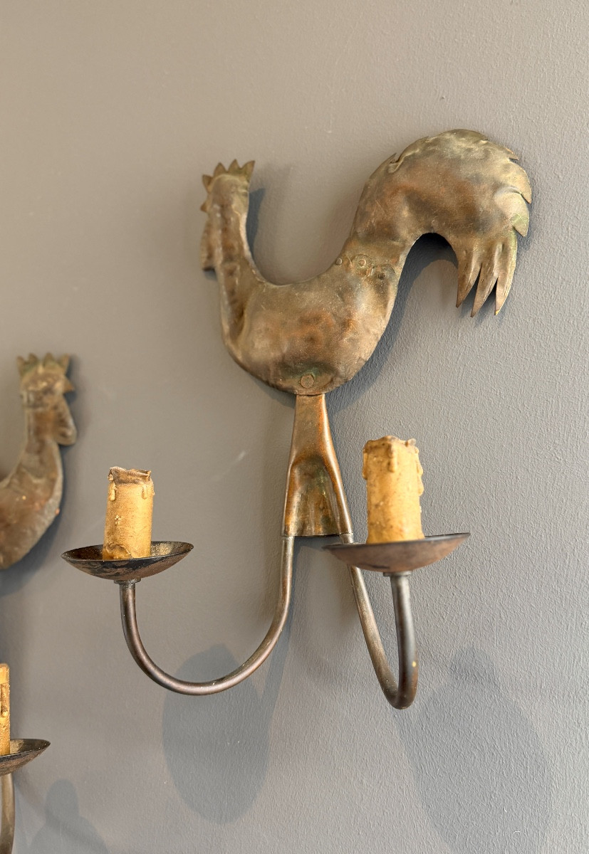 Cerenne Vallauris, Pair Of Rooster Wall Lamps In Hammered Brass About 1950-photo-3
