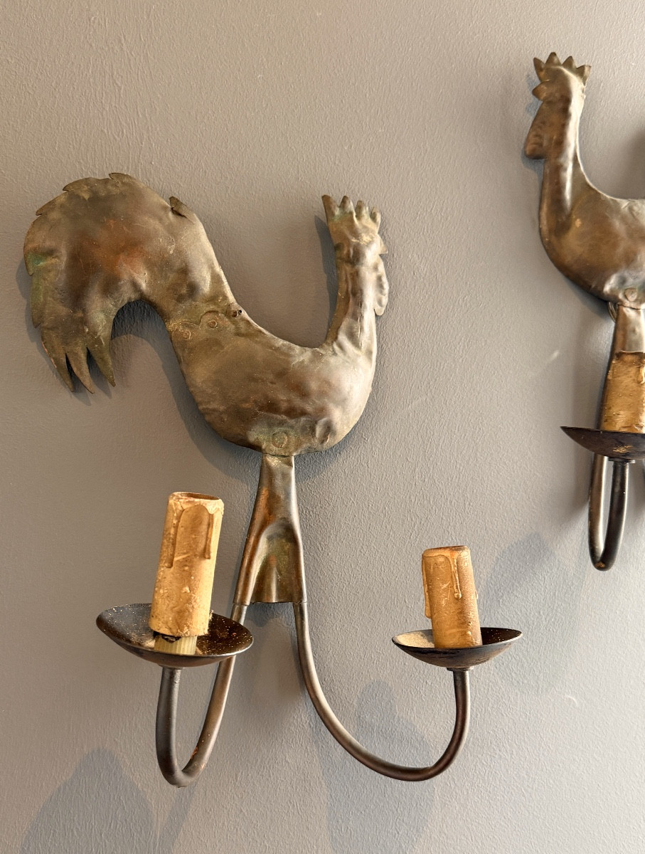 Cerenne Vallauris, Pair Of Rooster Wall Lamps In Hammered Brass About 1950-photo-4