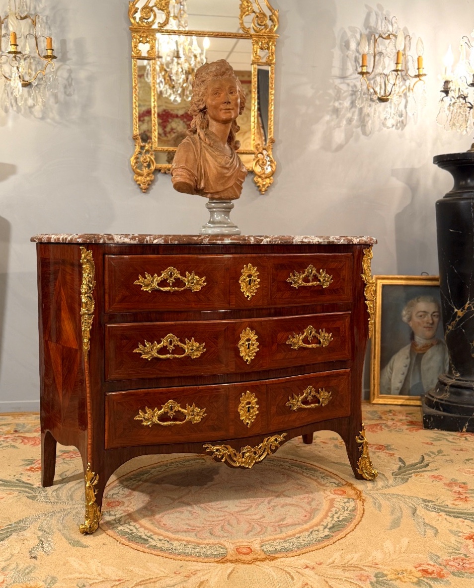 Louis XV Period Marquetry Galbée Chest Of Drawers, Circa 1750-photo-2