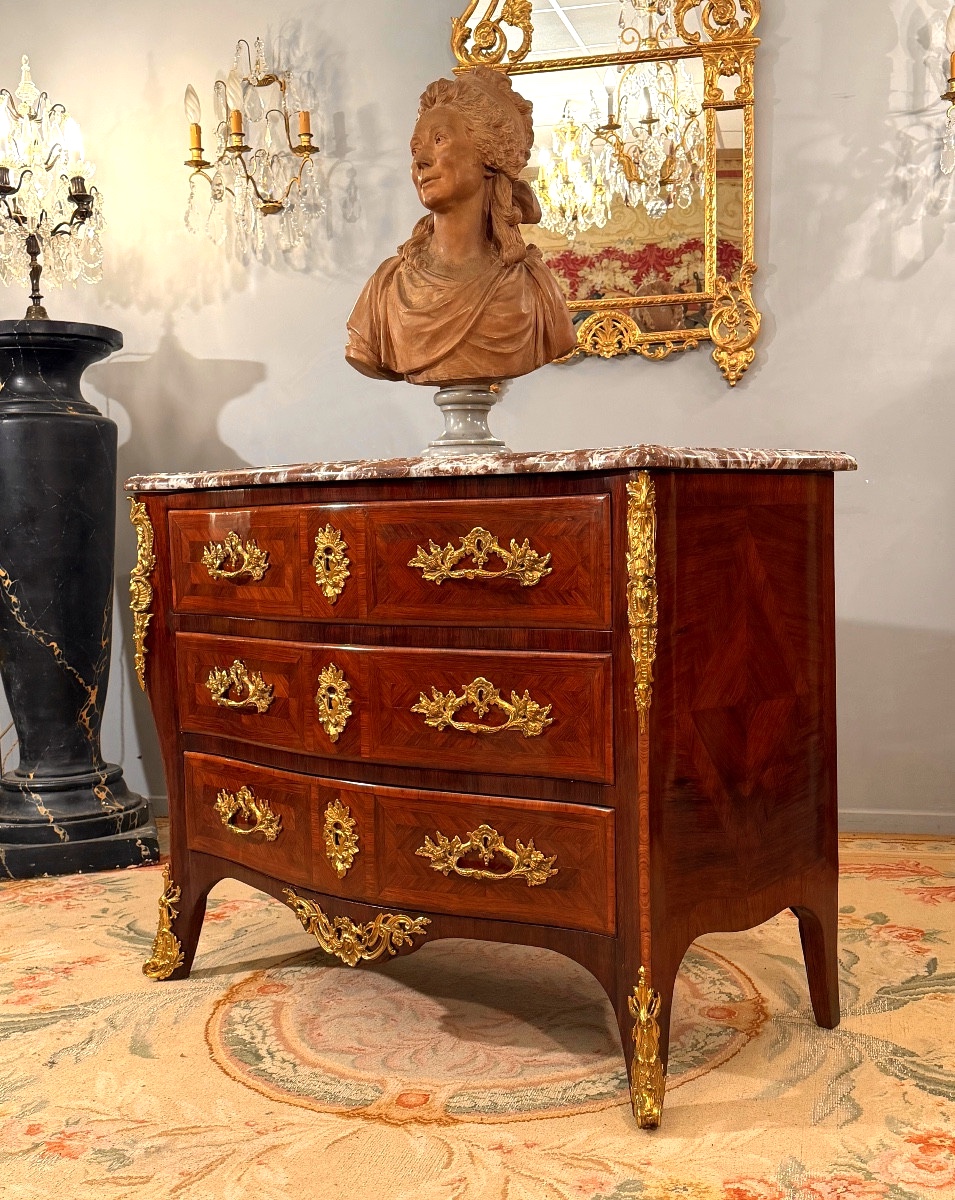 Louis XV Period Marquetry Galbée Chest Of Drawers, Circa 1750