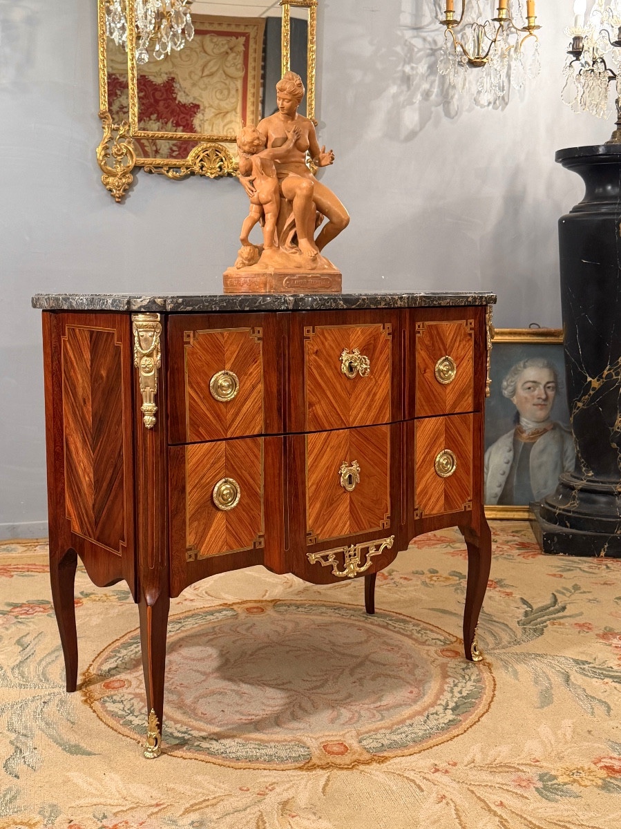 Transition Louis XV Louis XVI Marquetry Chest Of Drawers Circa 1760-photo-2
