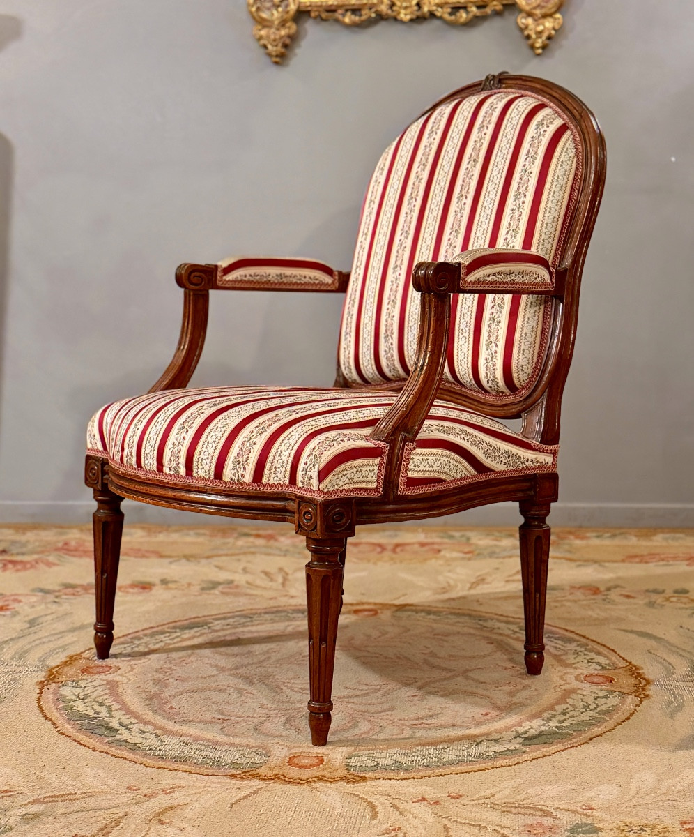 Large Louis XVI Period Fauteuil à La Reine, Circa 1780-photo-1
