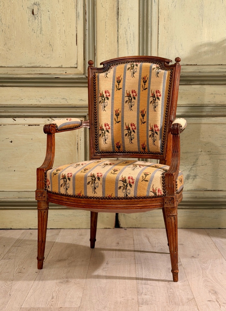 Fauteuil Cabriolet  d'Epoque Louis XVI, Vers 1780 -photo-2