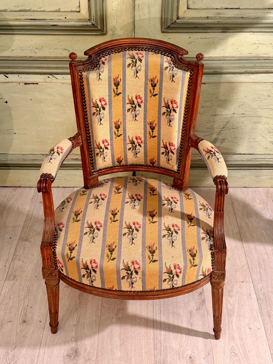 Fauteuil Cabriolet  d'Epoque Louis XVI, Vers 1780 -photo-3
