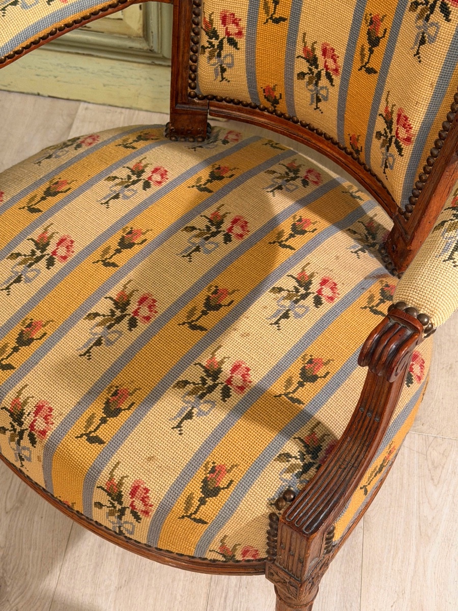 Fauteuil Cabriolet  d'Epoque Louis XVI, Vers 1780 -photo-3