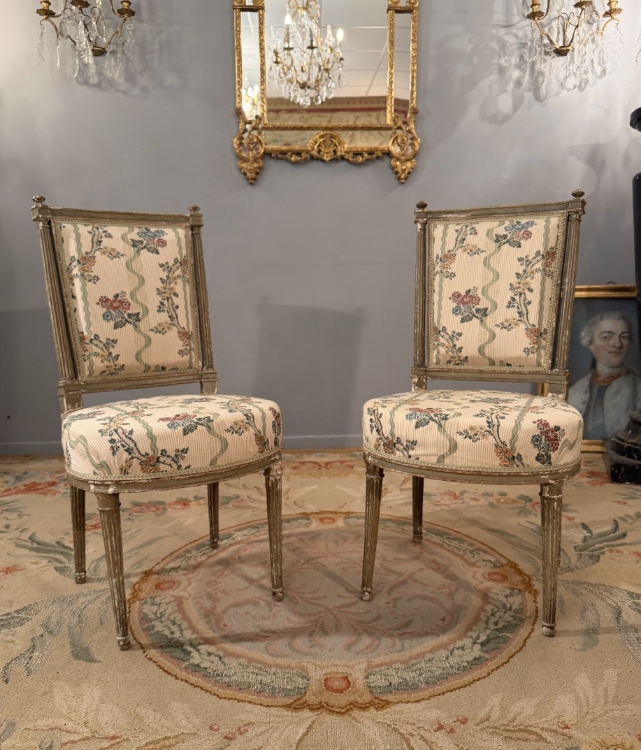 Henri Jacob, Paire de Chaises en Bois Laqué Estampillées d'Epoque Louis XVI, Vers 1780