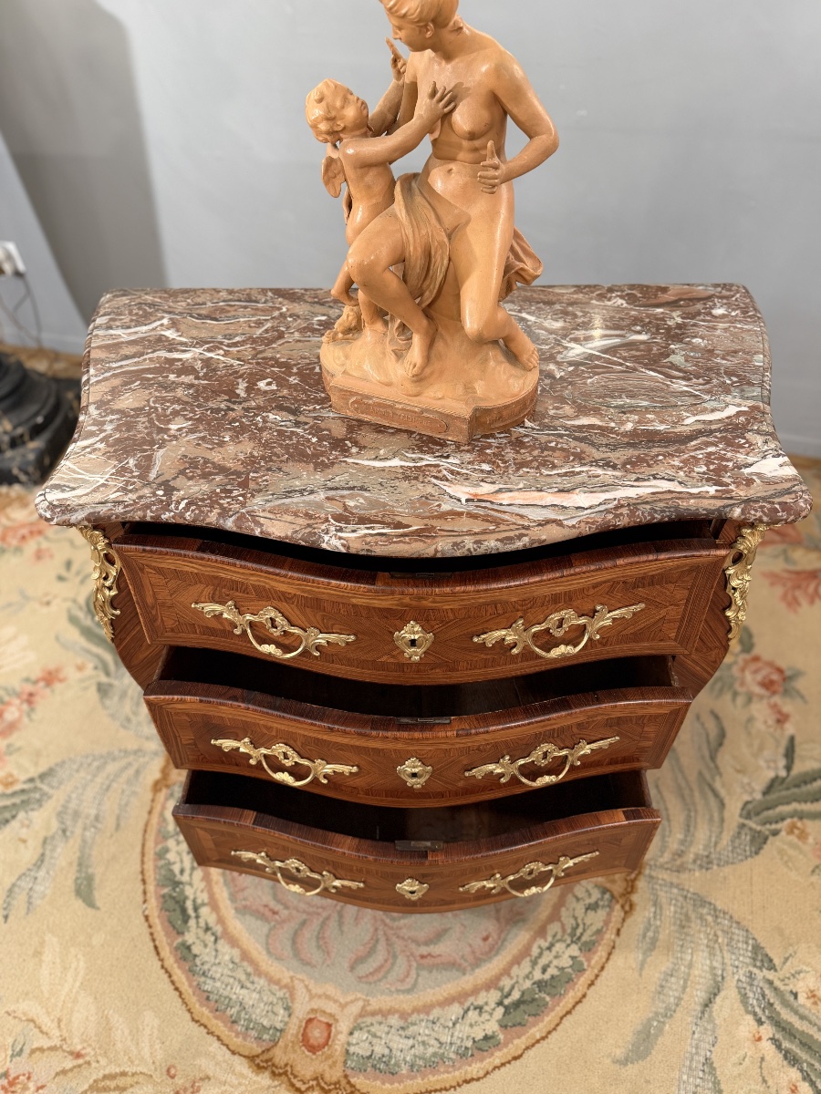 HEDOUIN Jean-Baptiste, Commode Marqueterie d'Epoque Louis XV, Estampillée, Vers 1740-photo-3