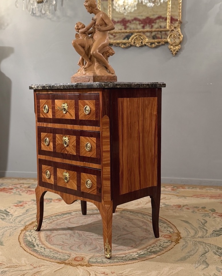 Commode en Marqueterie d'Epoque Transition Louis XV Louis XVI Vers 1760-photo-1