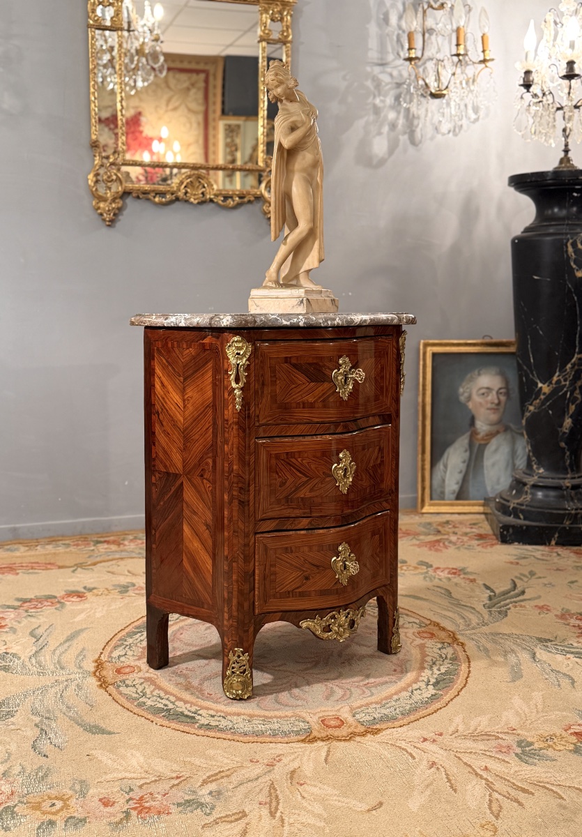 CHEVALLIER Jean-Mathieu, Commode d'Epoque Régence, Estampillée (1694-1768)-photo-1