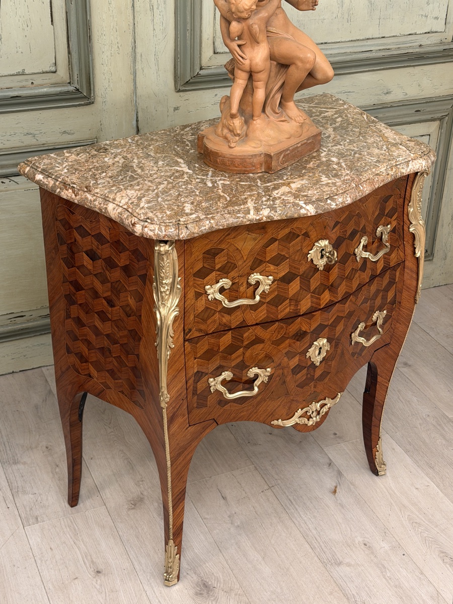Boudin Leonard, Commode Sauteuse Estampillée d'Epoque Louis XV, vers 1760-photo-7