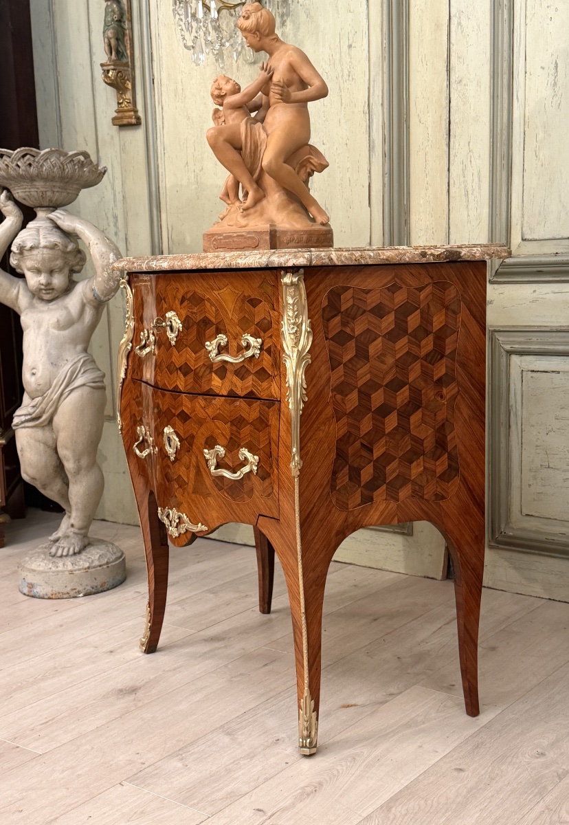 Boudin Leonard, Commode Sauteuse Estampillée d'Epoque Louis XV, vers 1760-photo-8