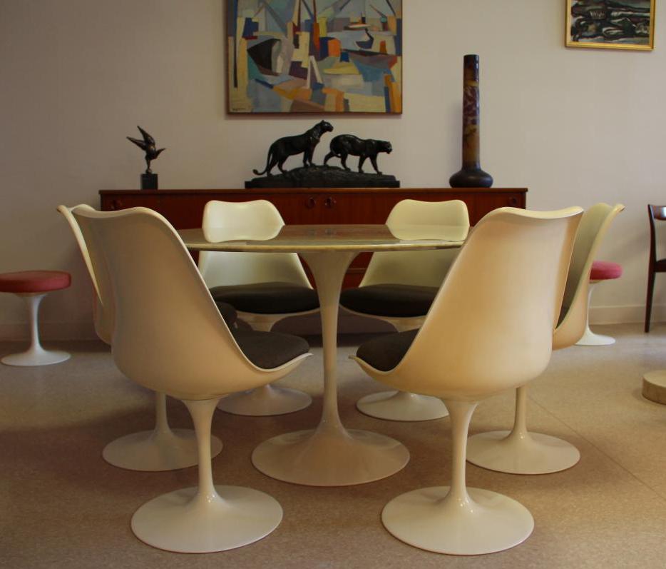 Knoll Eero Saarinen Marble Table Circa 1970