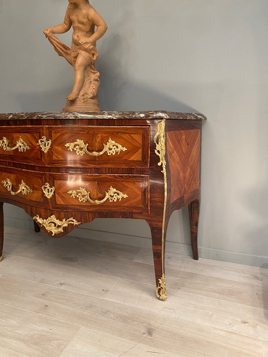 Louis XV Curved Sauteuse Commode Circa 1750-photo-4