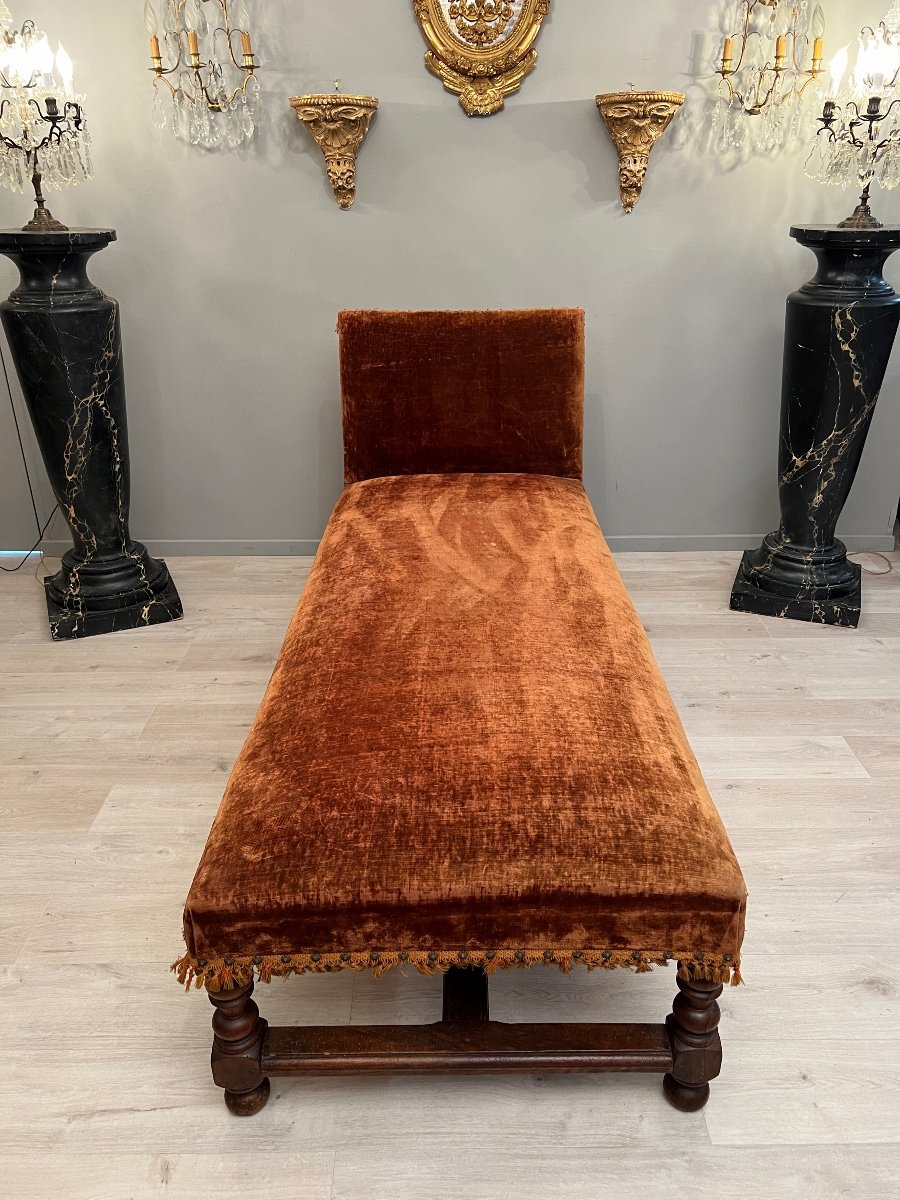 Important Chateau Bench In Walnut Louis XIII XVII Period-photo-1