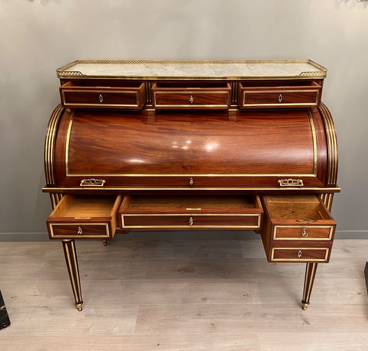 Important Cylinder Desk In Mahogany Louis XVI Style Around 1860-photo-4