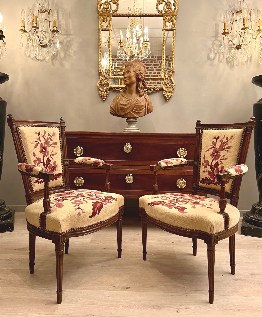 Pair Of Cabriolet Armchairs In Walnut Louis XVI Period Around 1780-photo-7