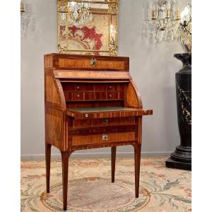 Small Cylinder Desk In Louis XVI Marquetry Circa 1780