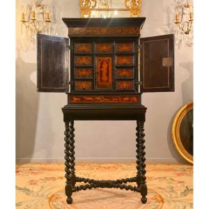 Cabinet Flamand Marqueterie d'Epoque XVIIème Siècle 