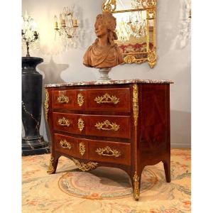 Commode Galbée en Marqueterie d'Epoque Louis XV, Vers 1750