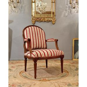 Large Louis XVI Period Fauteuil à La Reine, Circa 1780