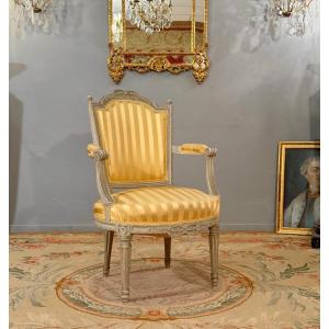 Fauteuil Cabriolet en Bois Laqué d'Epoque Louis XVI, Vers 1780