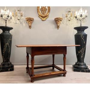 Beautiful 18th Century Walnut Table