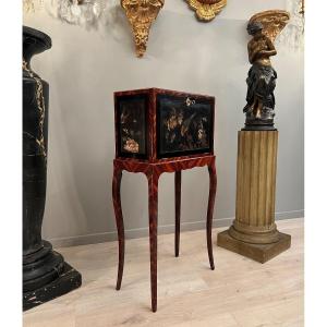 Small Louis XV Style Cabinet In Chinese Coromandel Lacquer Eighteenth Time