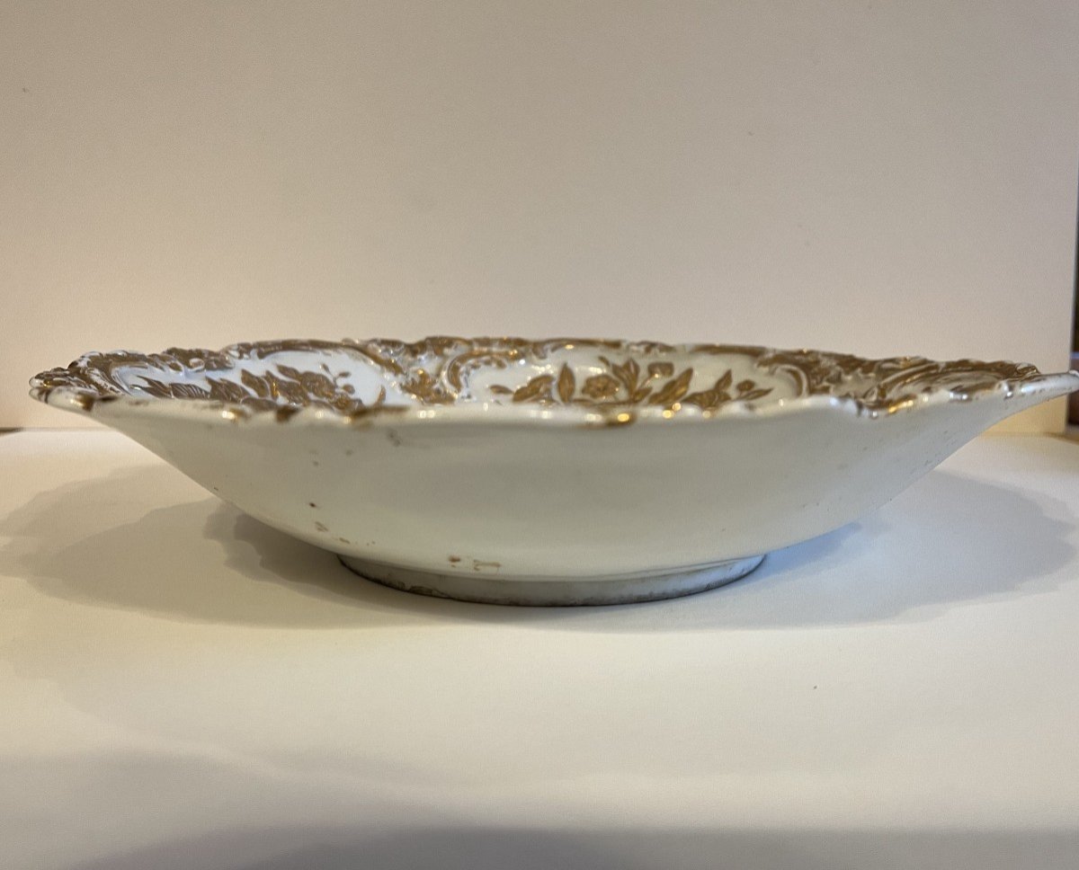 White Hollow Plate Cup With Gold Highlighted Relief In Roccoco Style From Meissen XIXth Century-photo-3