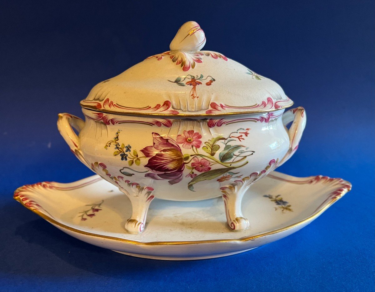 Etonnante Petite soupière et son plateau de la Manufacture de Lunéville  à décor floral .-photo-4