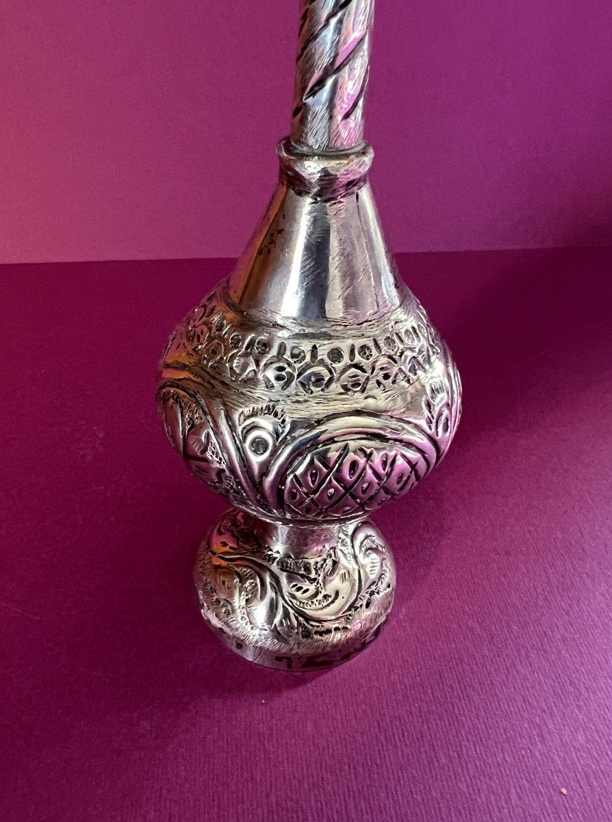 Small Silver Travel Sprinkler Decorated With The Embossing Technique; Tunisia XIX Ith-photo-3