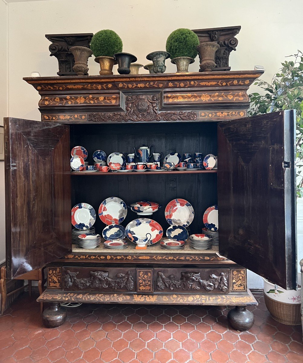 Imposing Dutch Marquetry Wardrobe From The 18th Century.-photo-2