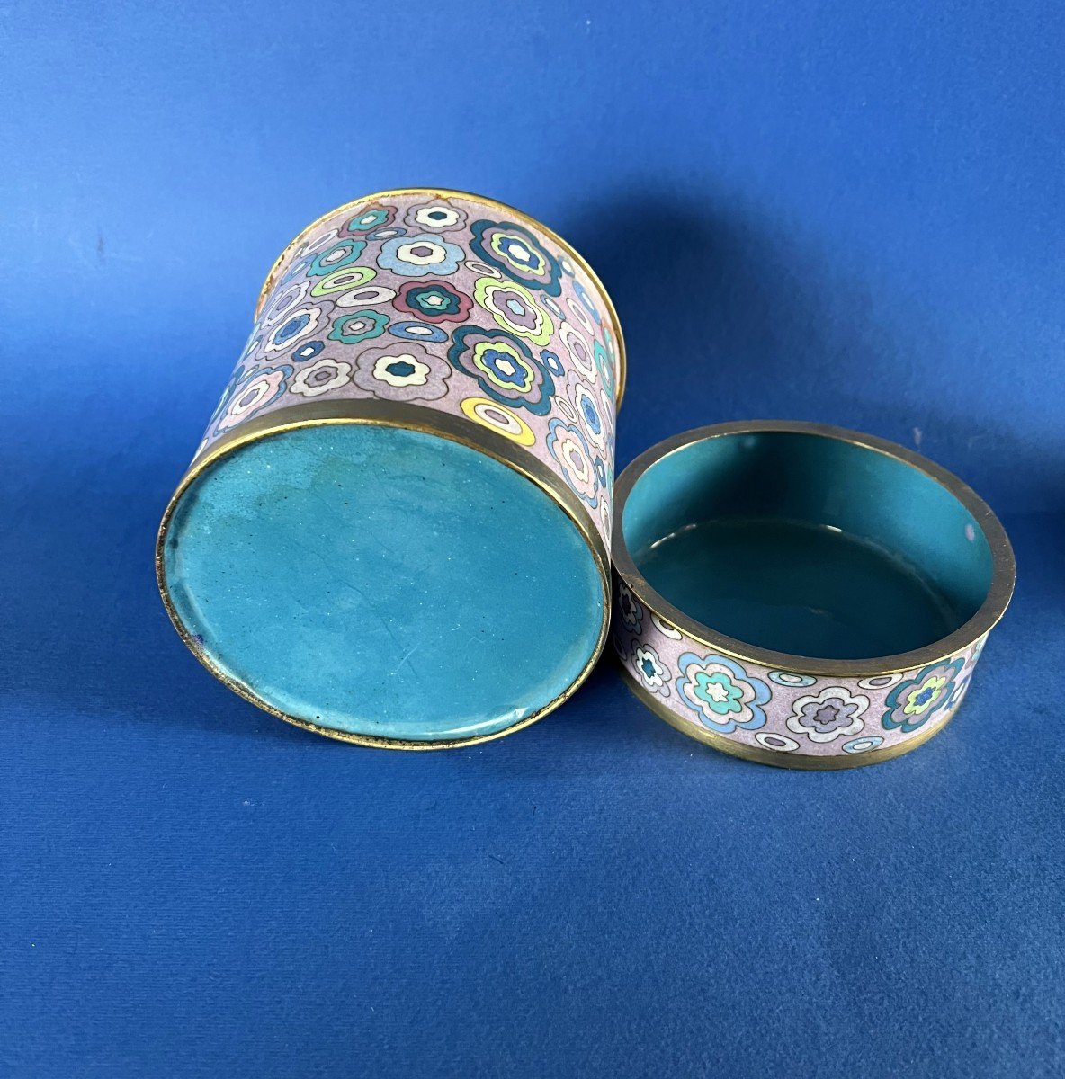Boite à Thé Cylindrique En Cloisonné, De Fabienne Jouvin-photo-2