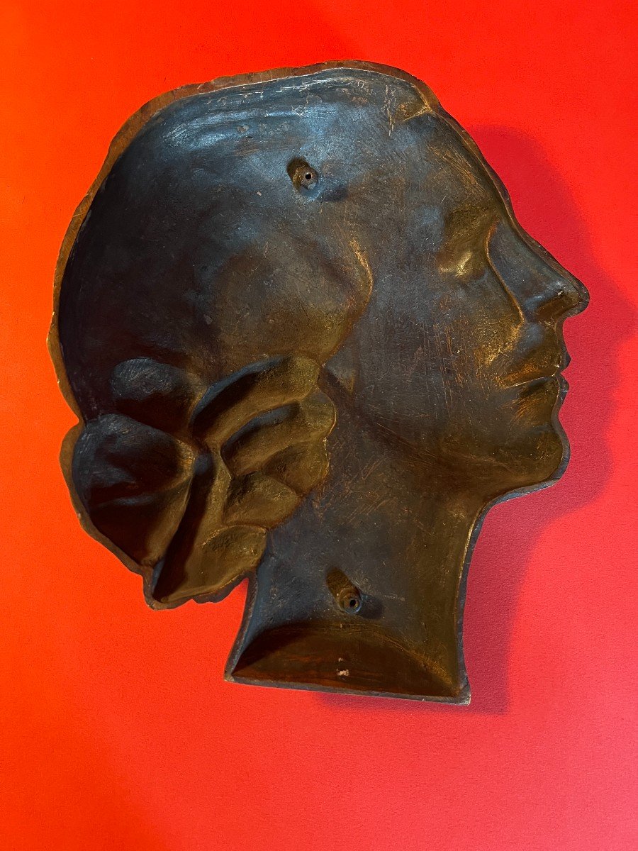 Profile Of A Woman In Bronze Signed And Dated Alice Dufourret 1937.-photo-3