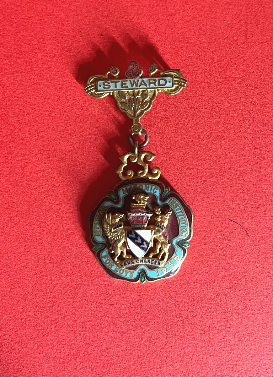  British Masonic Medal Of Office (grand Lodge Of Great Britain), 1945.