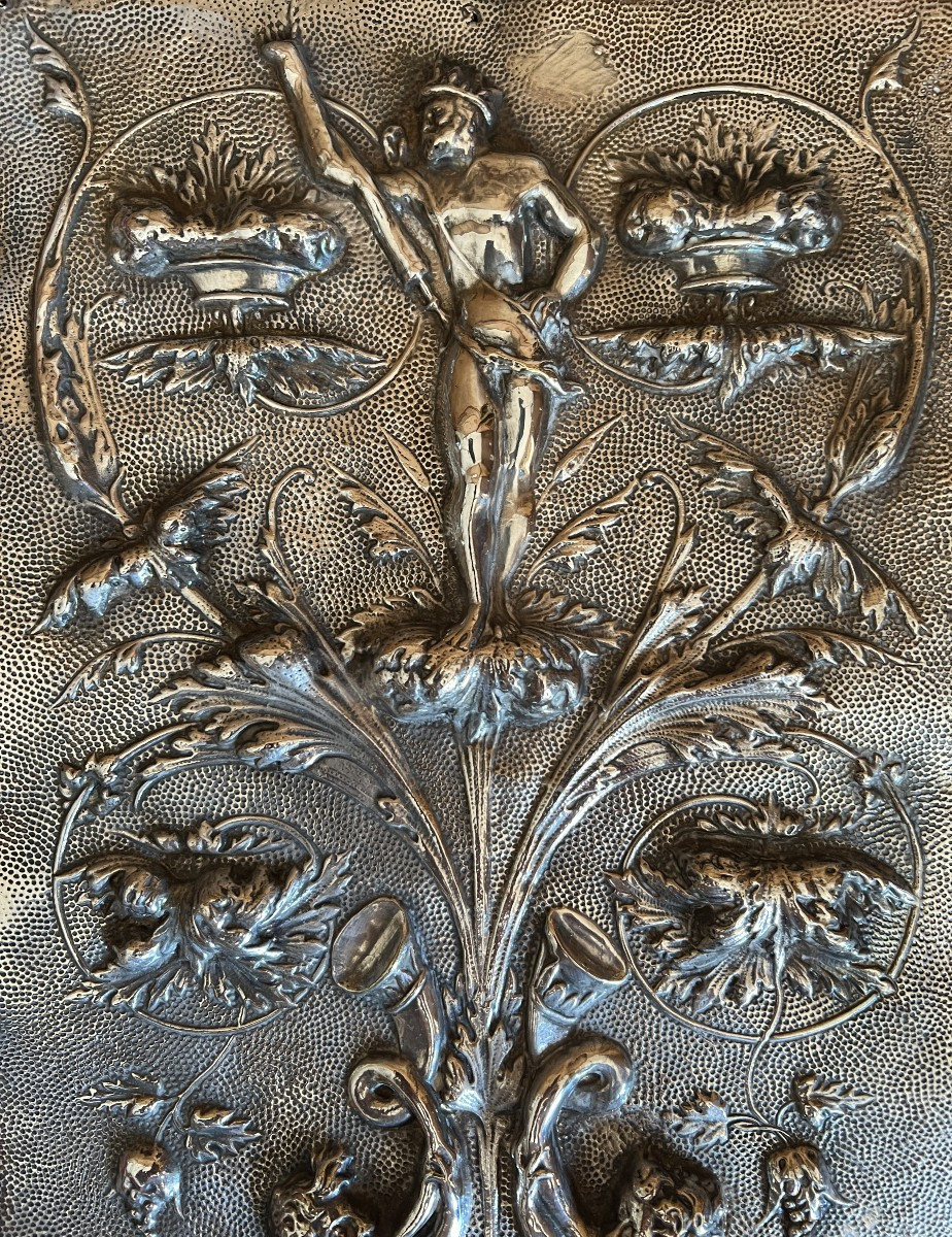 Plaque En Métal Argenté Repoussé Faisant Sans Doute Partie De Panneaux d'Armoire XVIII éme.-photo-3