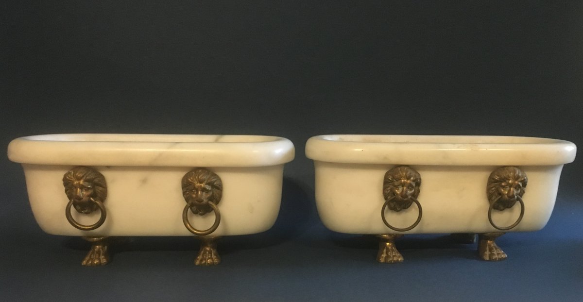 Pair Of Small Antique Marble Bathtubs. XIX I Century.-photo-3