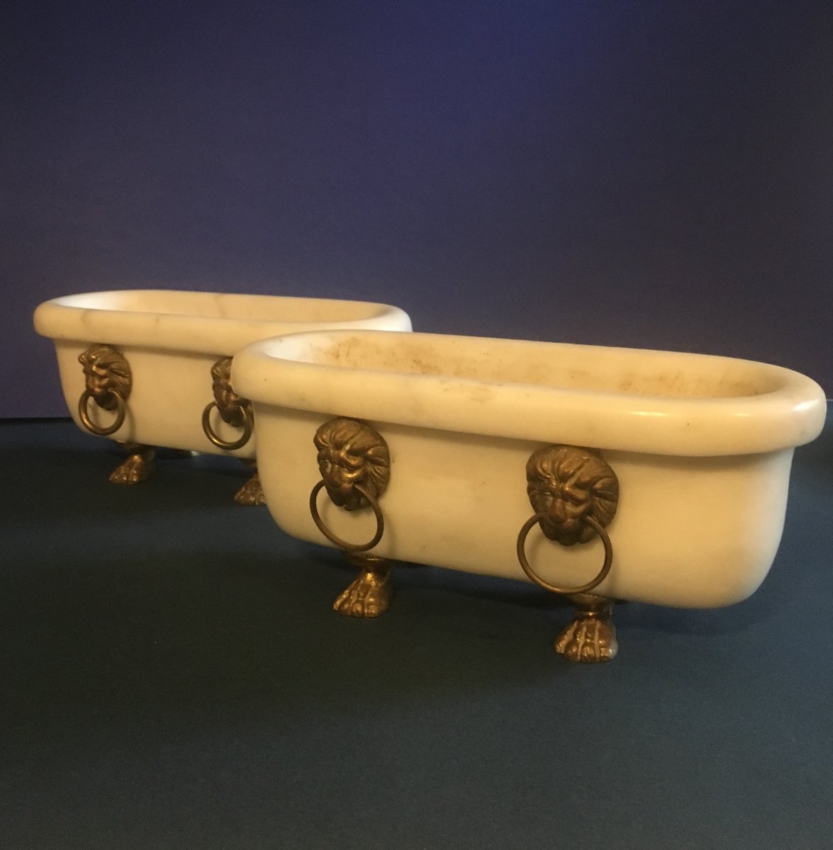 Pair Of Small Antique Marble Bathtubs. XIX I Century.-photo-4