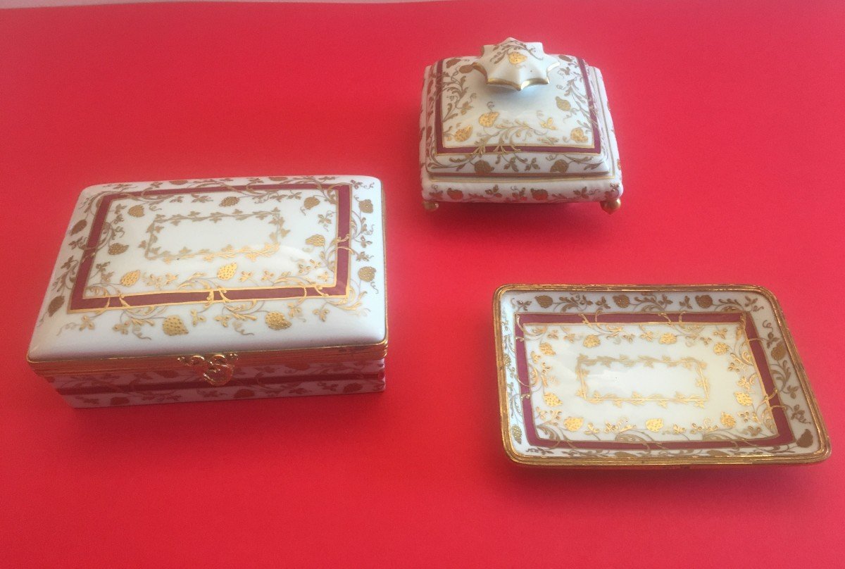 Set Of 3 Porcelain Pieces From Le Tallec Paris.