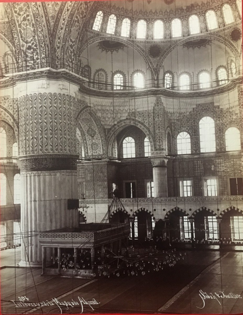 Photographie tirage albuminé de l'" Intérieur de la Mosquée Ahmed"  de Sebah et Joaillier.