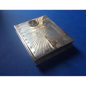 Poudrier Sundial Box In Silver And Gold Signed Mellerio Dit Meller