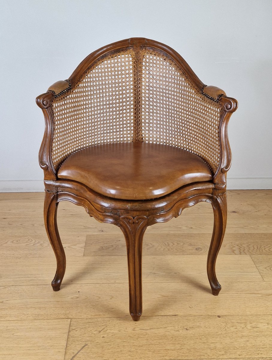 Fauteuil de bureau canné d’époque Louis XV, vers1750.-photo-2