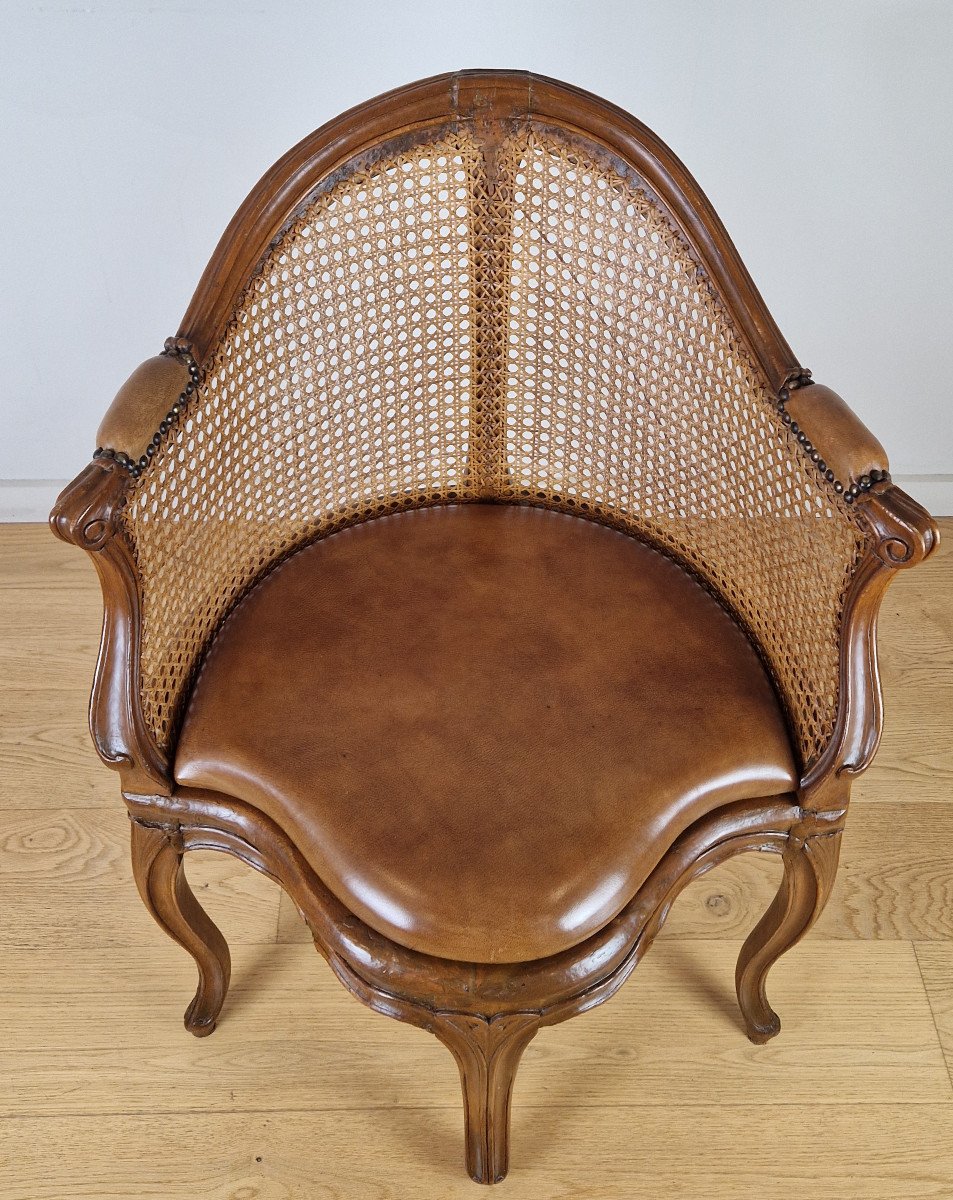 Fauteuil de bureau canné d’époque Louis XV, vers1750.-photo-1