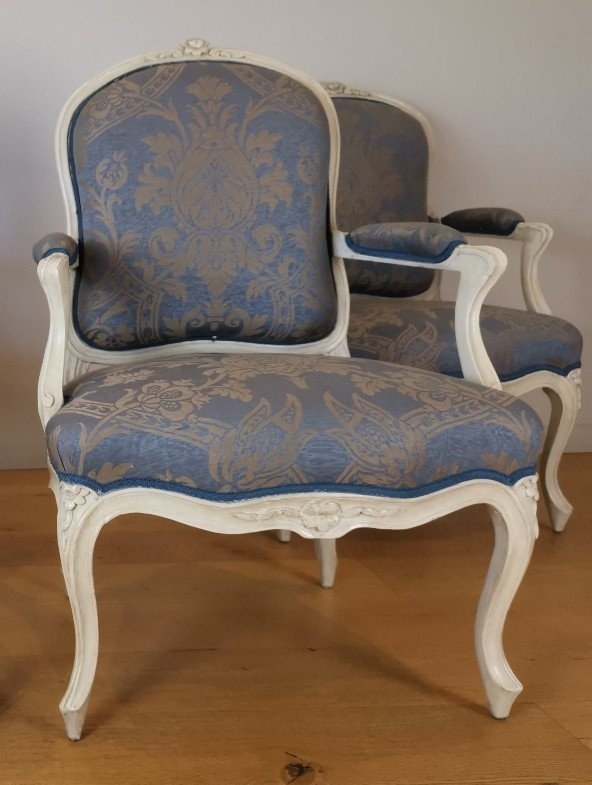 Louis-Michel Lefèvre - Paire de Fauteuils  d'époque Louis XV estampillés Lefèvre.-photo-3