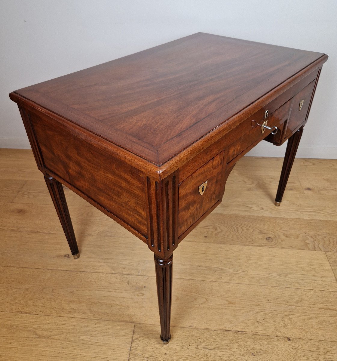 A Louis XVI Desk, With Mechanism Attributed To Caspar Schneider 18th Century .-photo-4