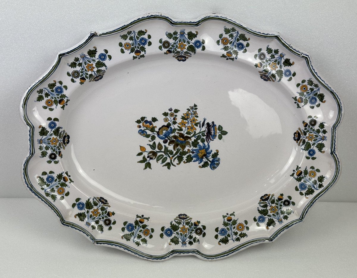 Important Plat Olong En Faïence De Moustiers Polychrome.-photo-4