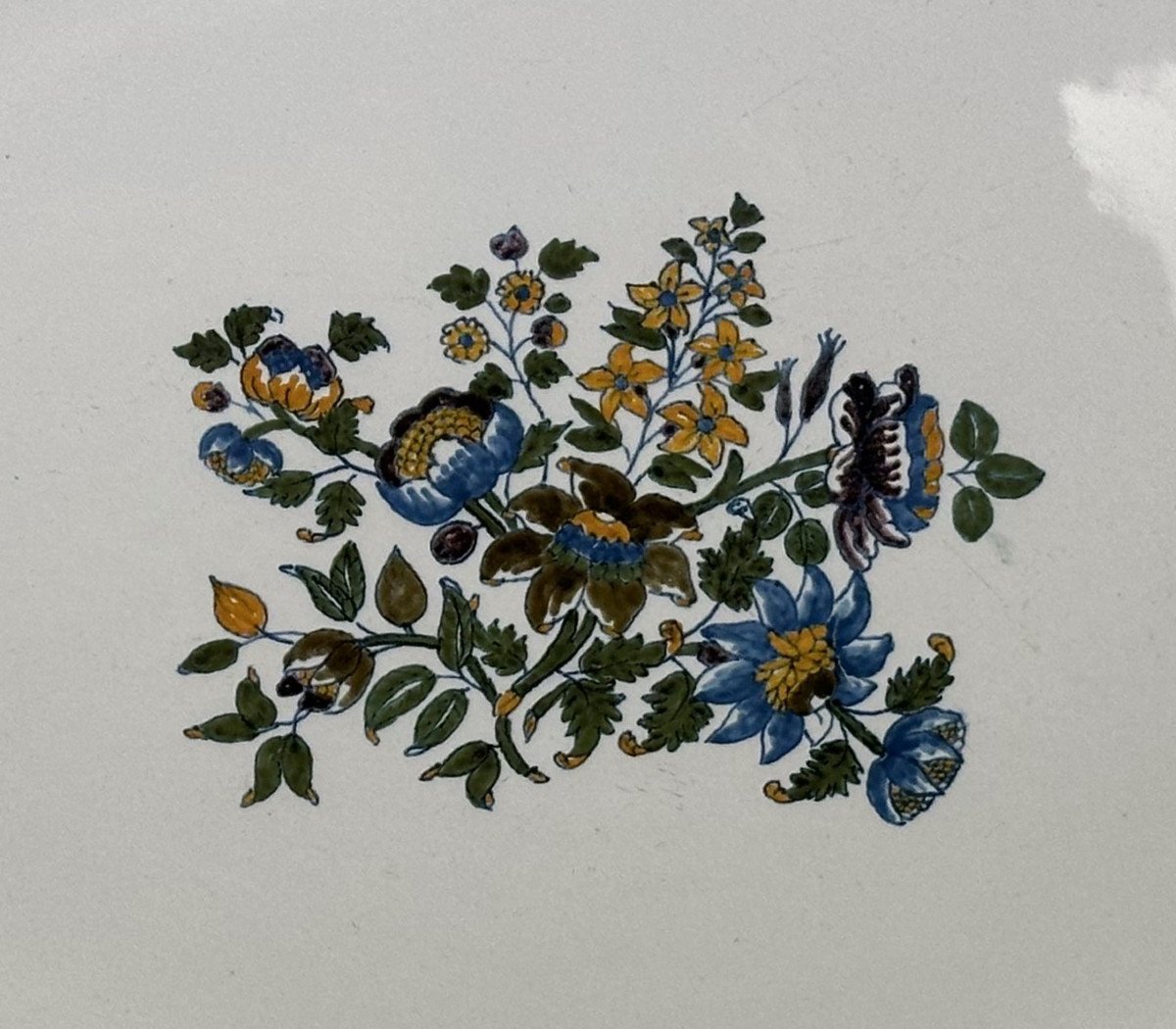 Important Plat Olong En Faïence De Moustiers Polychrome.-photo-1