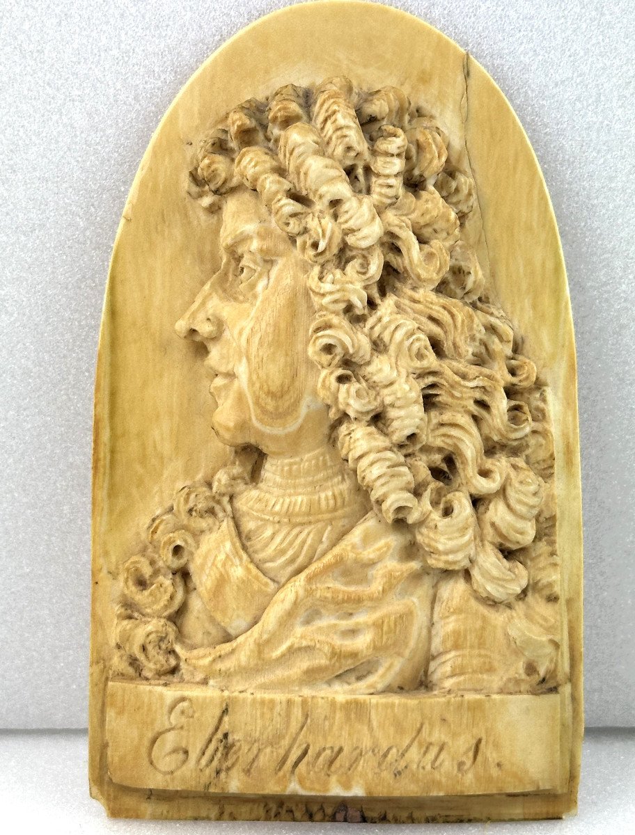 Louis XIV sculpté en bas-relief XVIIe siècle-photo-3