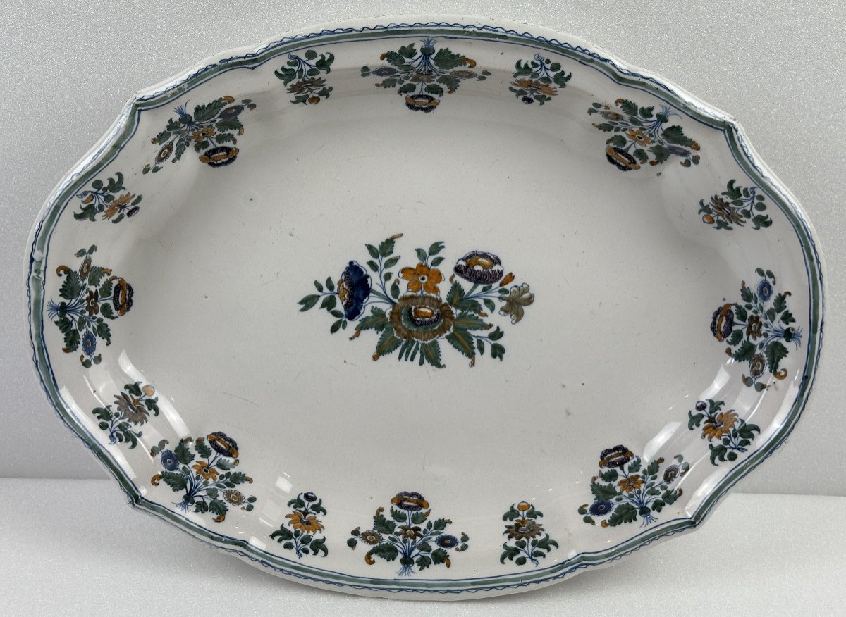 Oval Dish In Moustiers Polychrome Earthenware 18th Century Circa 1746 / 1760..-photo-4